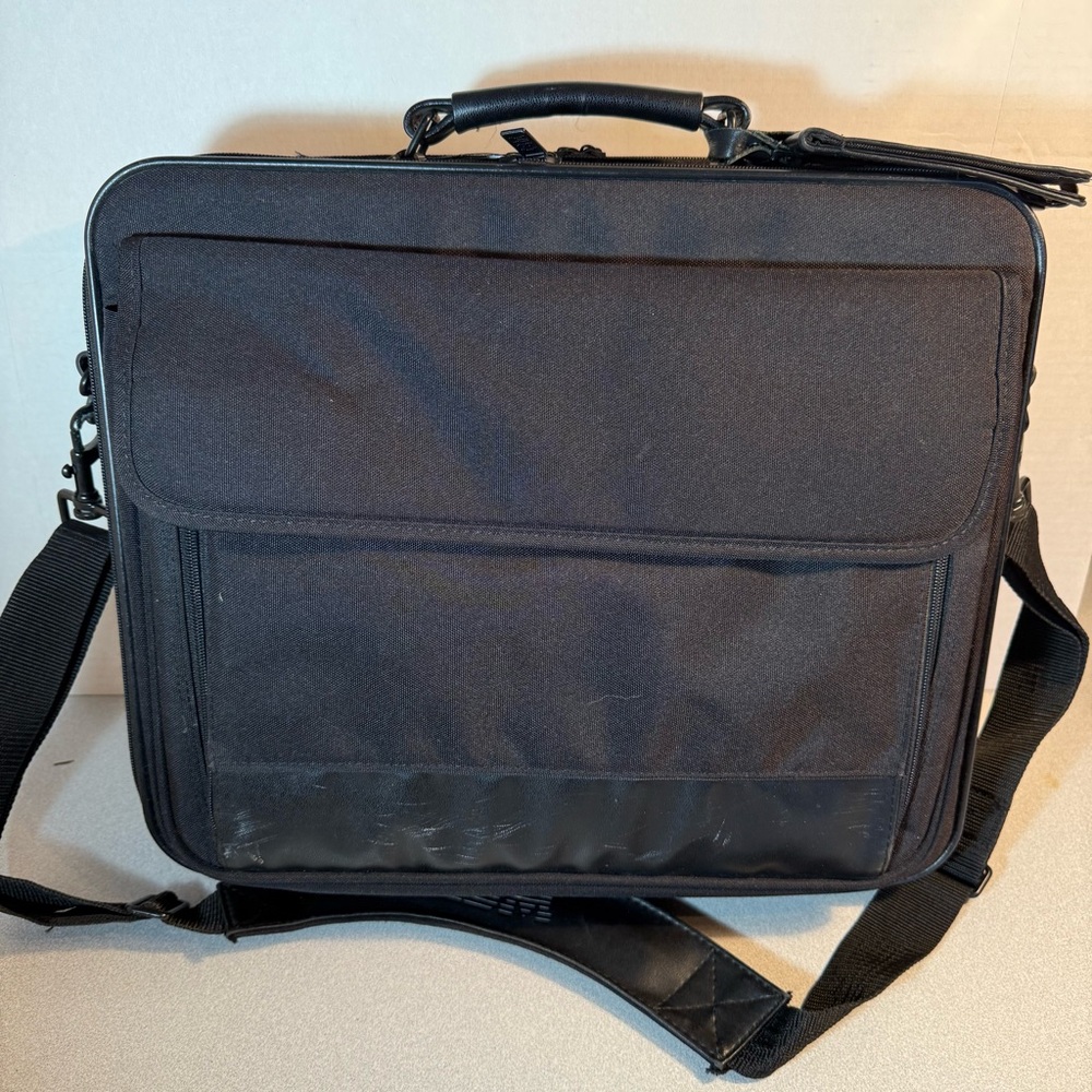 IBM Canvas Laptop Briefcase Shoulder Bag